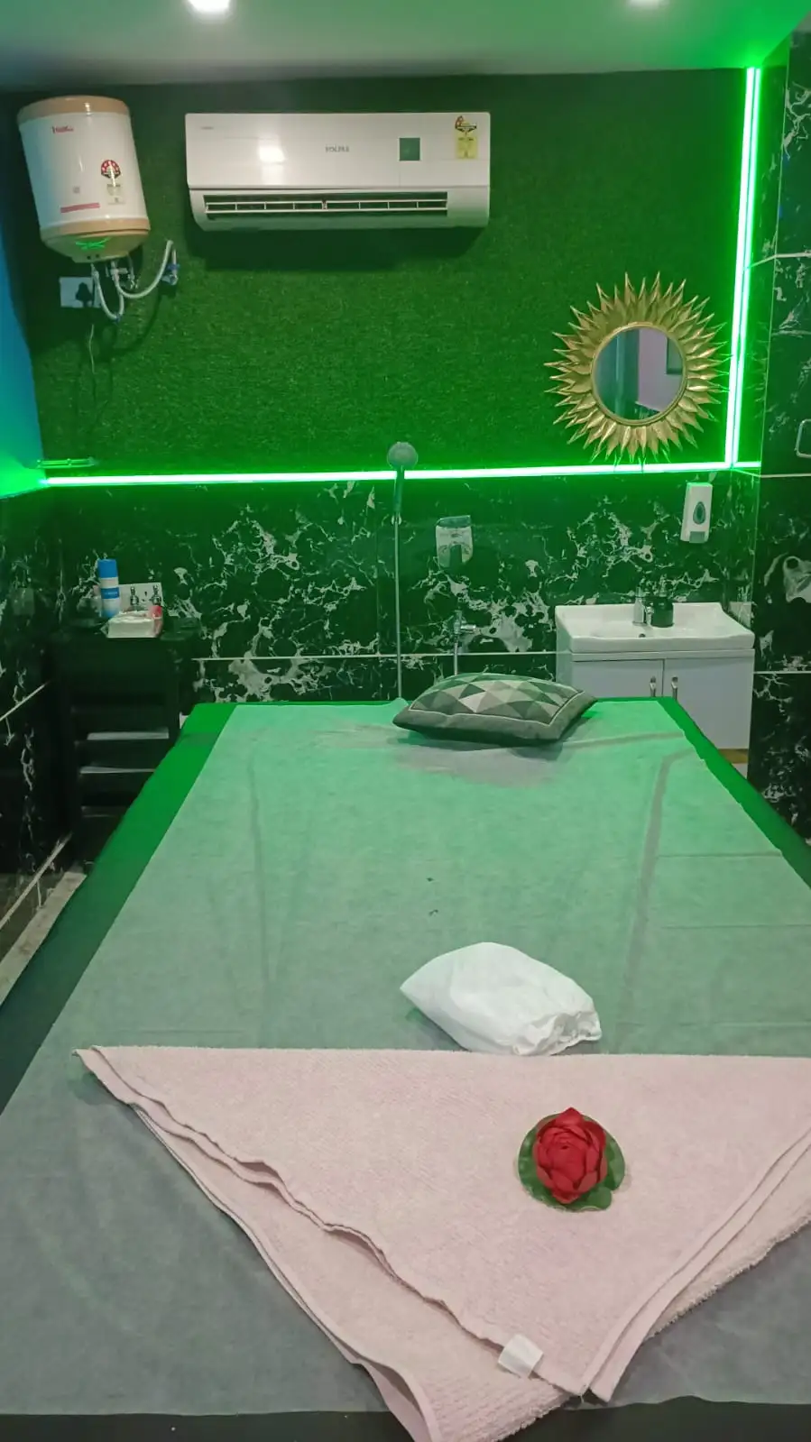 Refresh City Day Spa 2